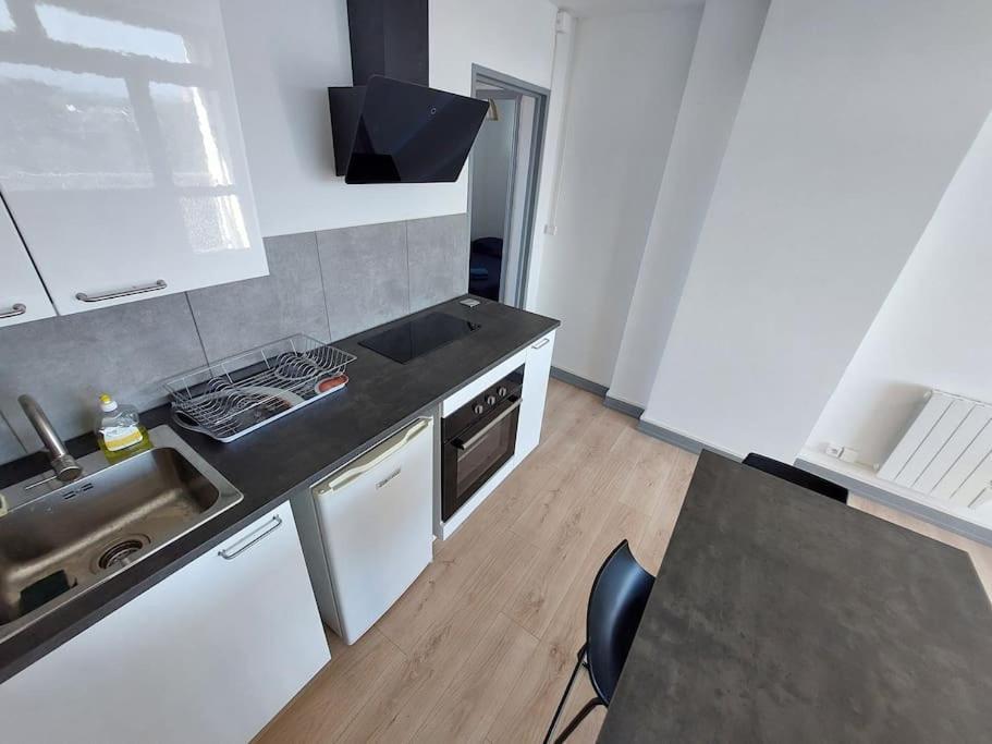 Le Voltaire - T2 Neuf Face Pyrenees Apartment Tarbes Exterior photo