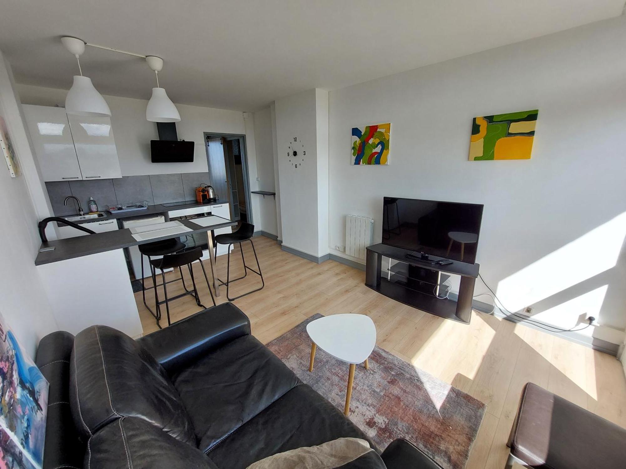 Le Voltaire - T2 Neuf Face Pyrenees Apartment Tarbes Exterior photo