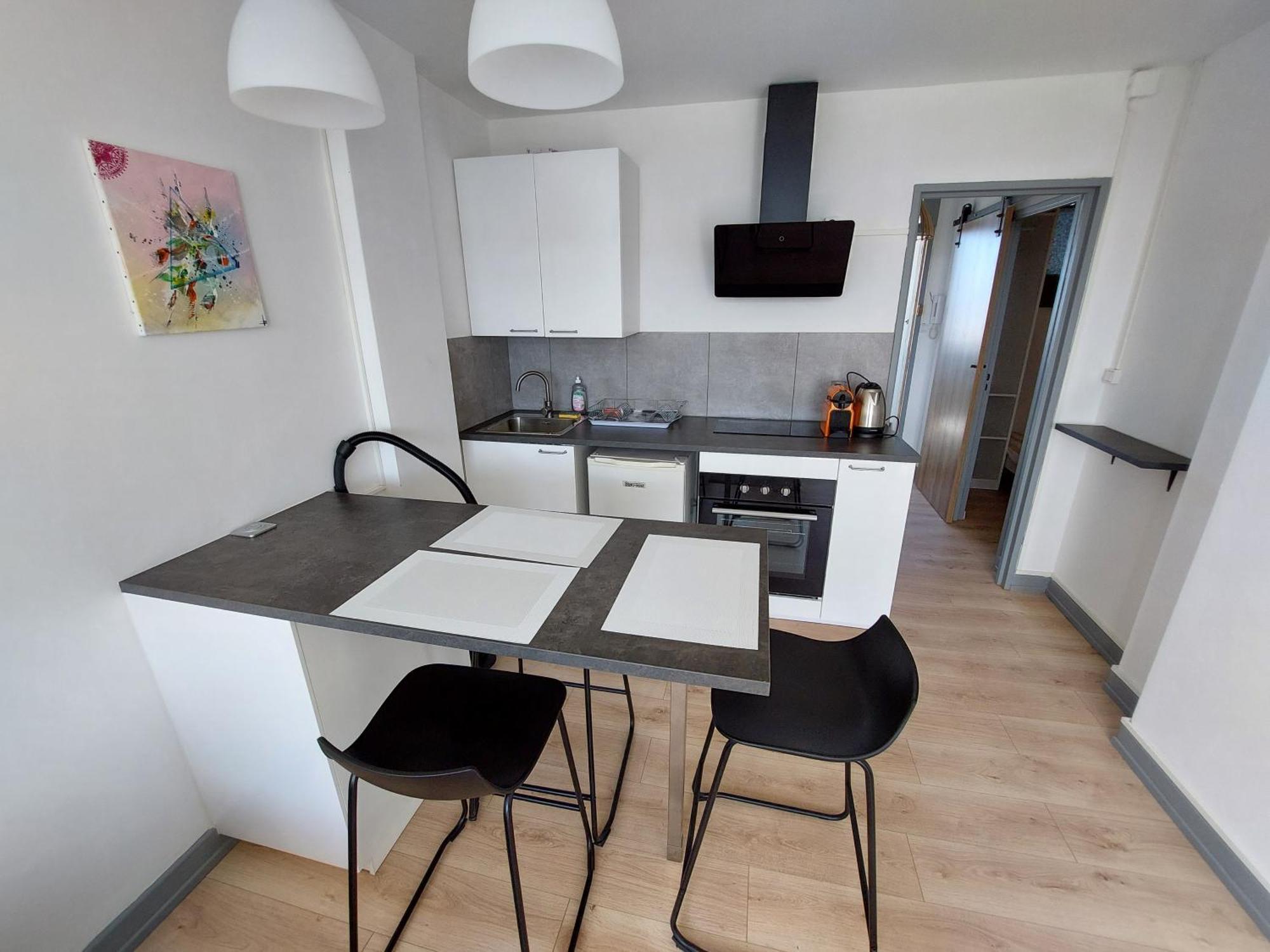 Le Voltaire - T2 Neuf Face Pyrenees Apartment Tarbes Exterior photo